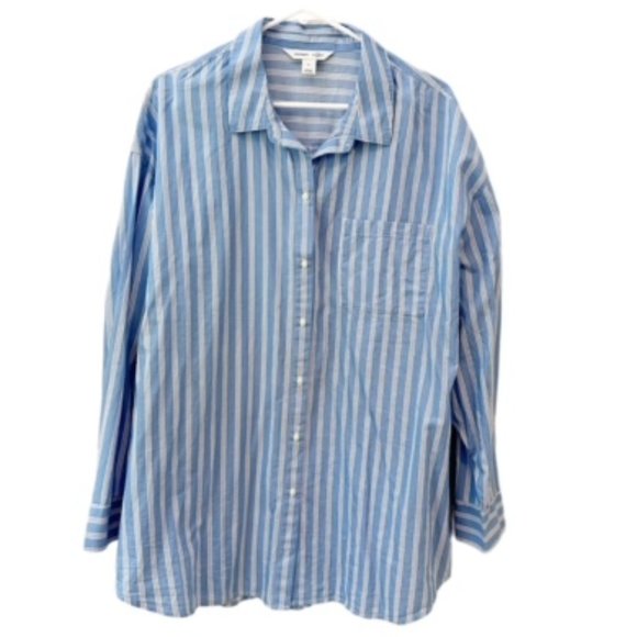 Old Navy Tops - Women's NWT Old Navy Blue Striped Boyfriend Shirt XL- So CUTE!